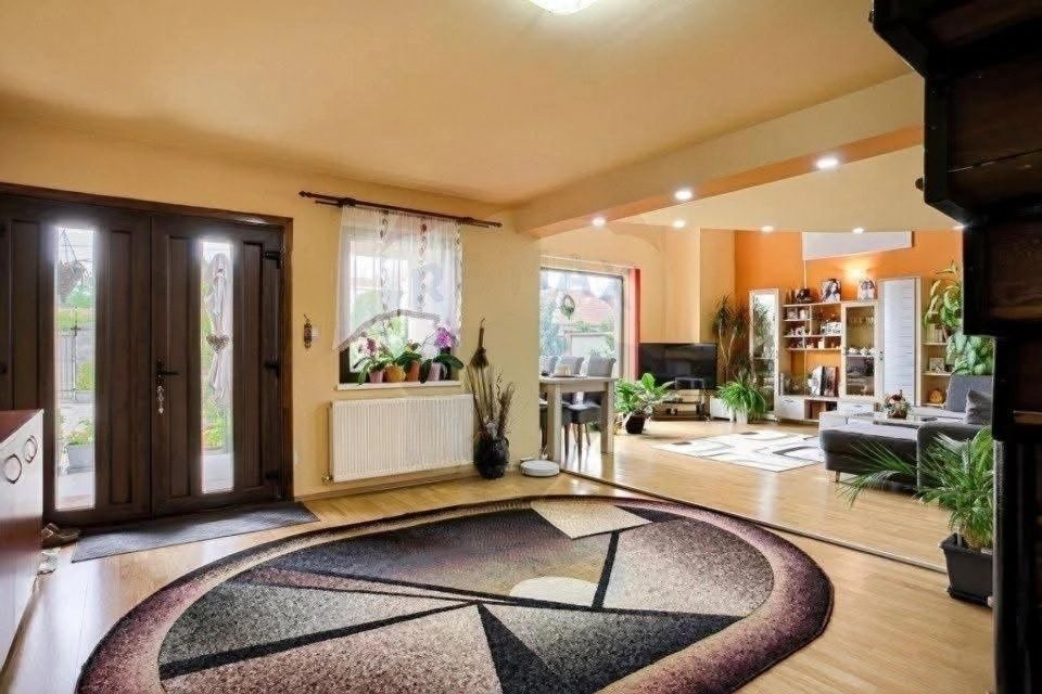 Casă de vânzare în Lipova