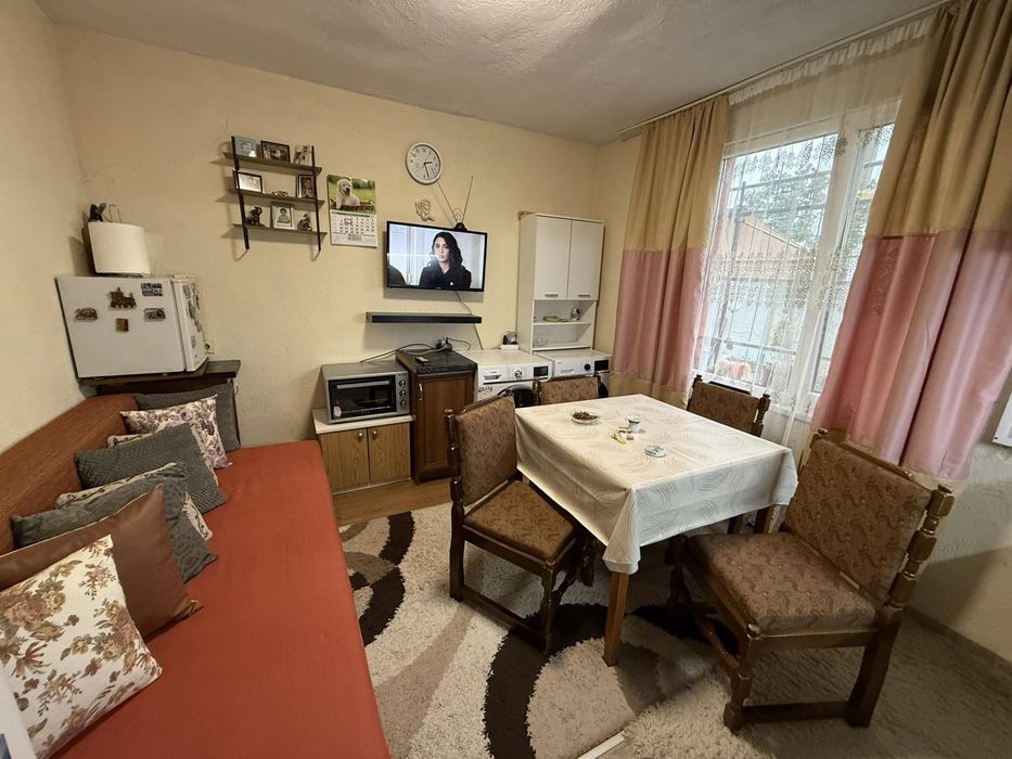 Продавам къща в село Бегово на 40 км от