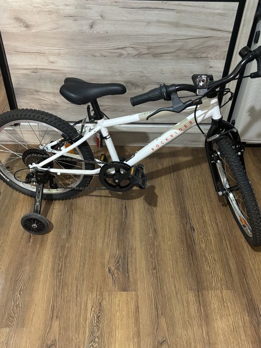 Vind bicicleta copii noua