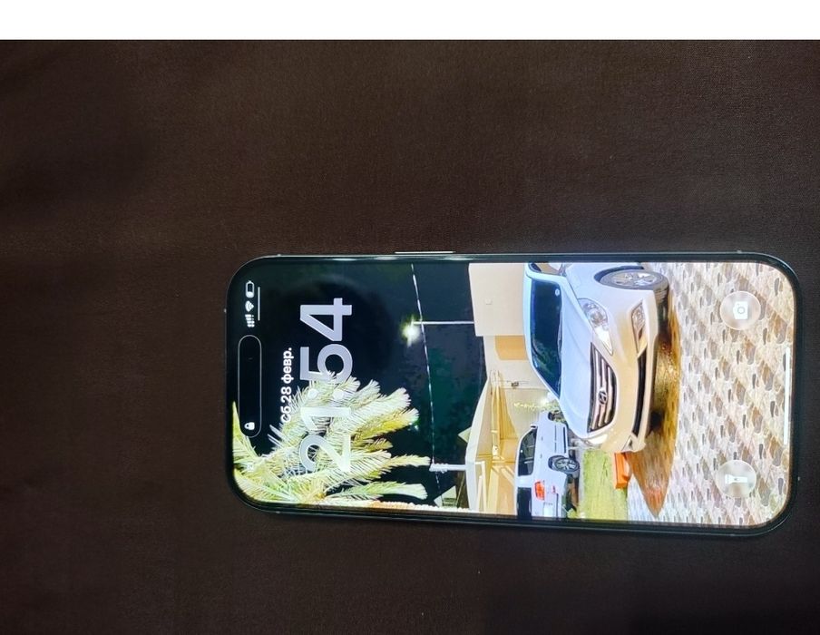 Продам срочно айфон 16