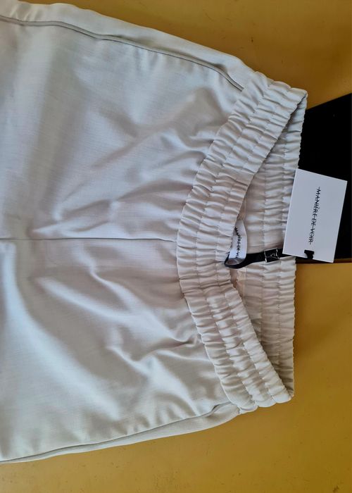 Pantaloni scurti Maniere Devoir