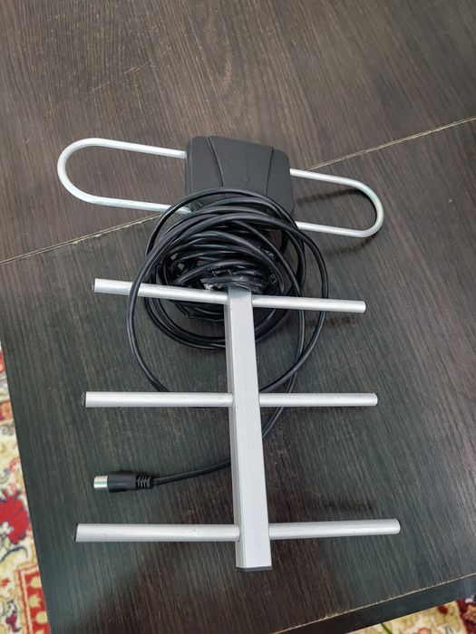 Продам домашнюю антенну тв