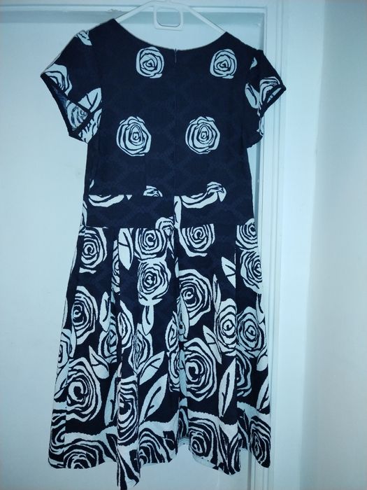 Лятна  рокля  с къс ръкав