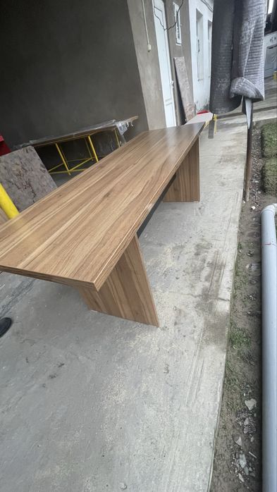 Стол офисный деревяный