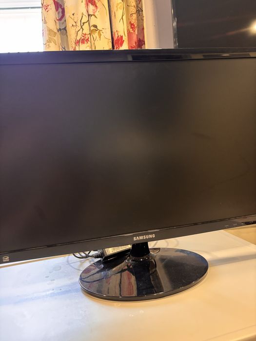 Монитор Samsung 24”