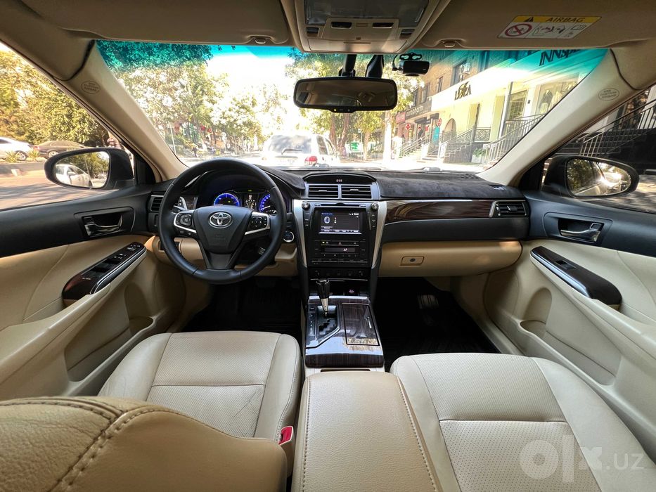 Продаётся Toyota Camry Hybrid, 2016 год
