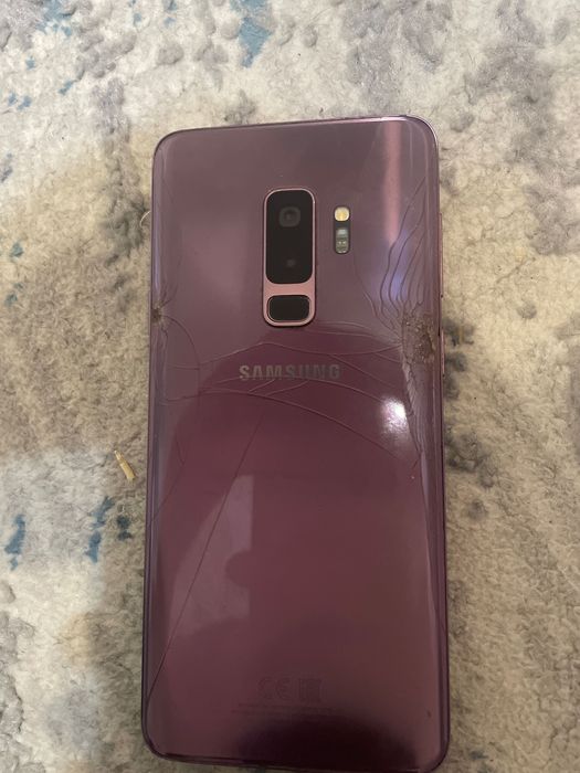 Продам телефон Samsung galaxy s9plus