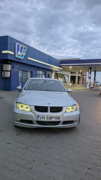 Vând bmw e90 320d
