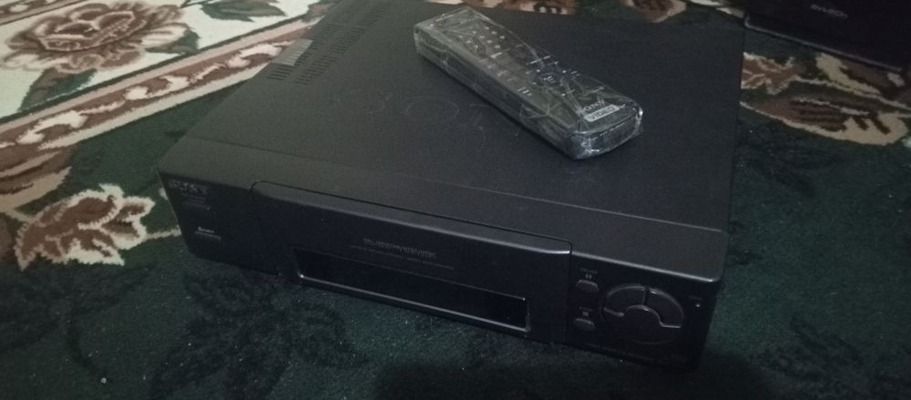 Sony видео магнитафон отлично работает