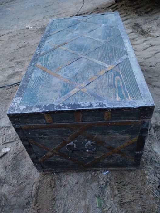 Продам сундук. Деревянный