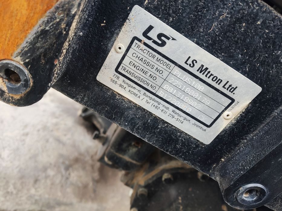 Traktor TTZ LS PLUS 100