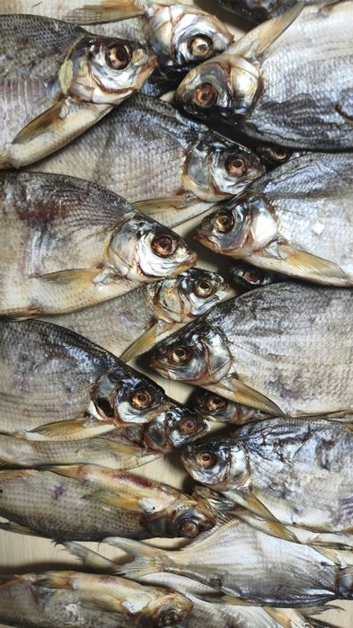 Лещ вяленый 2000 т.