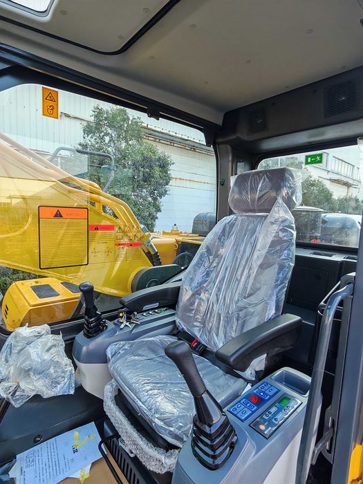 Лонгрич экскаватор XGMA KOMATSU - экскаватор с длинной стрелой