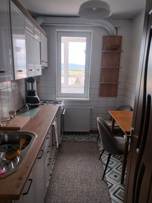 Închiriez apartament 2 camere