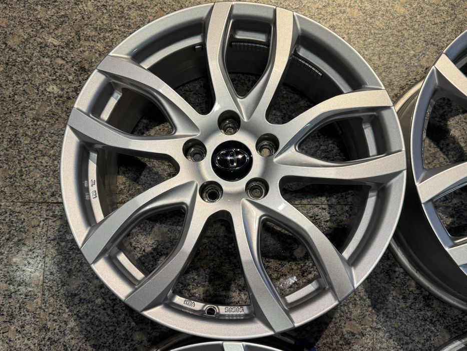Jante Aliaj 17 5x114.3 Toyota Rav 4 Camry Yaris Cross CH-R Corolla