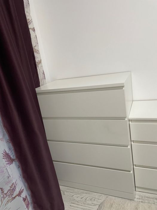 Comodă alba Malm Ikea