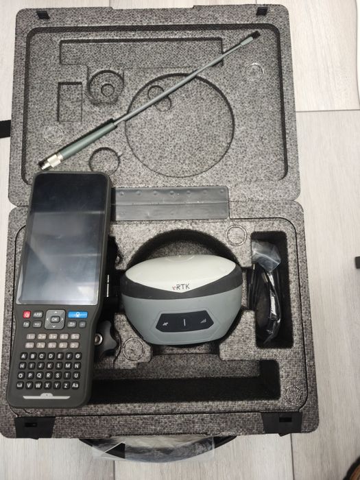 Hi-Target vRTK + Camera fotogrametrie + Camera AR
