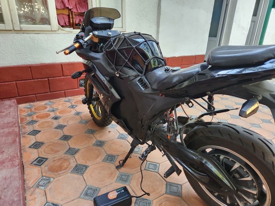 Скутер сотилади срочна