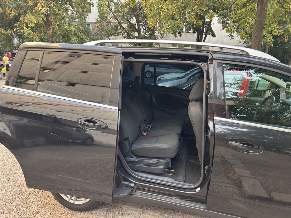 Ford grand c-max