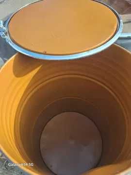 Butoaie tabla si plastic pentru depozitare cereale cu cerc si buson