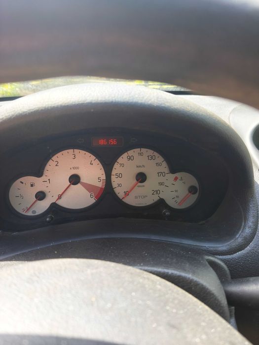 Пежо 206 sw перфектно състояние