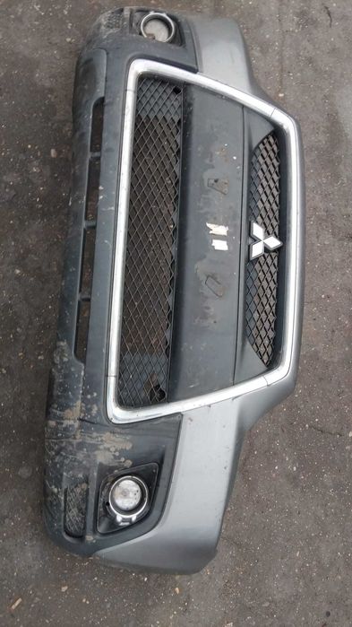 Bara fata Mitsubishi Asx an 2011