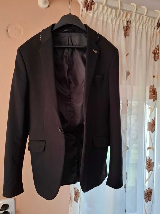 Sacouri  mărimea 48