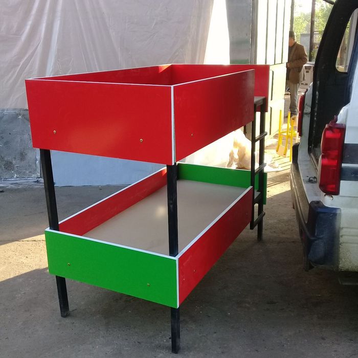 Detiski stol stul kiravatchalar