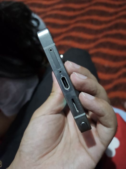 S25Ultra 12/256 sastayanyasi zor faqat kalonkasi sal shirilavoti