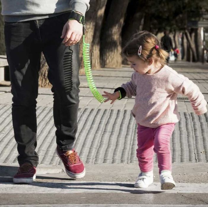 Разтегателна гривна против изгубване за деца и родители