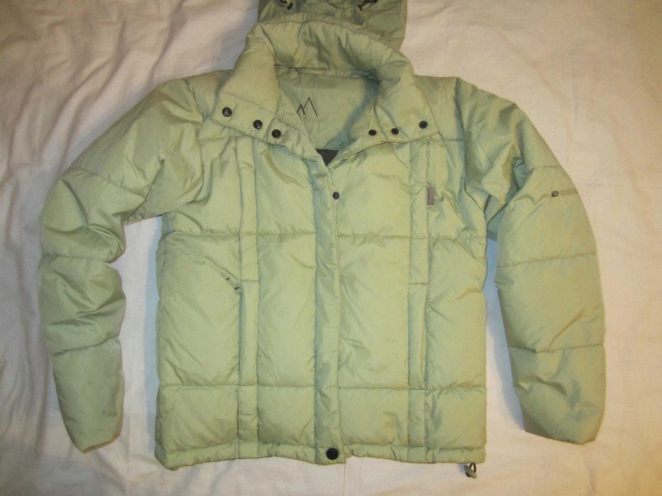 Geaca dama Adventure, masura S, puf+fulgi, gluga in guler