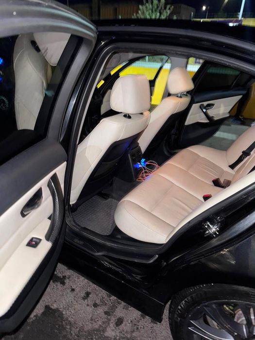 BMW E90 320i • Automat • Pachet M • 2007 •