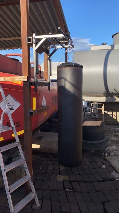 Боксерский мешок груша