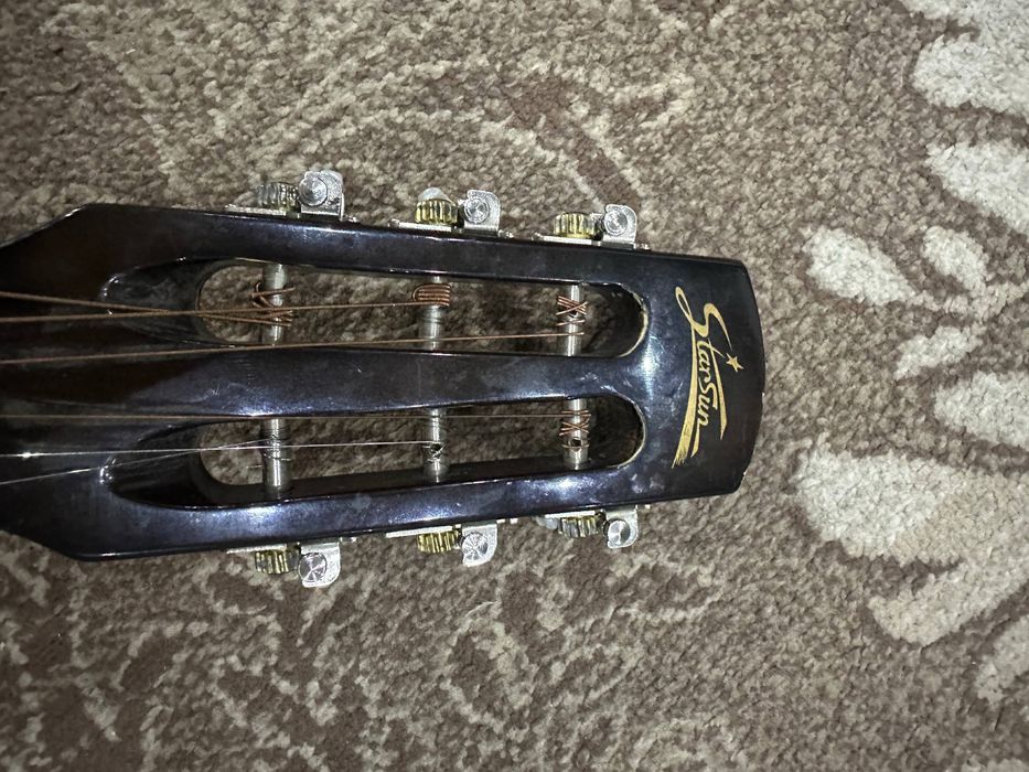 Домбыра мен гитара