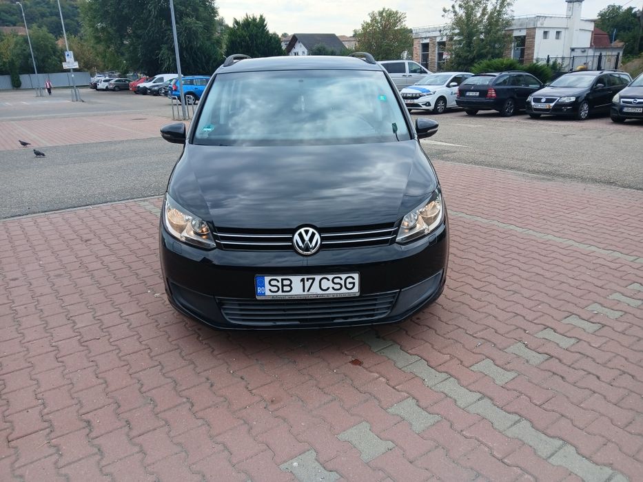 Volkswagen Touran 1.6 105 cai Cayc 6 viteze Facelift Propietar