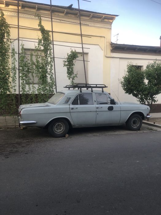 Gaz 24/01 volga sotiladi