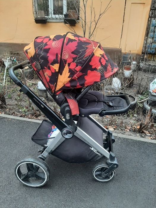 Срочно продам коляску