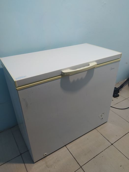 Продам морозилку