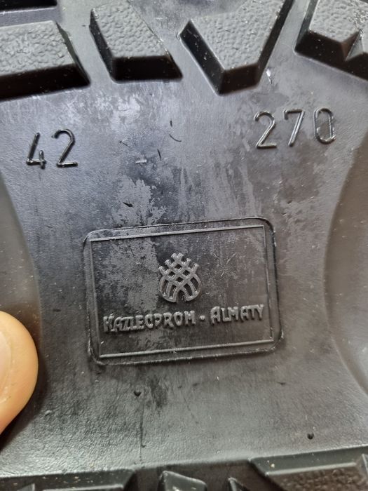 Продам черный берцы