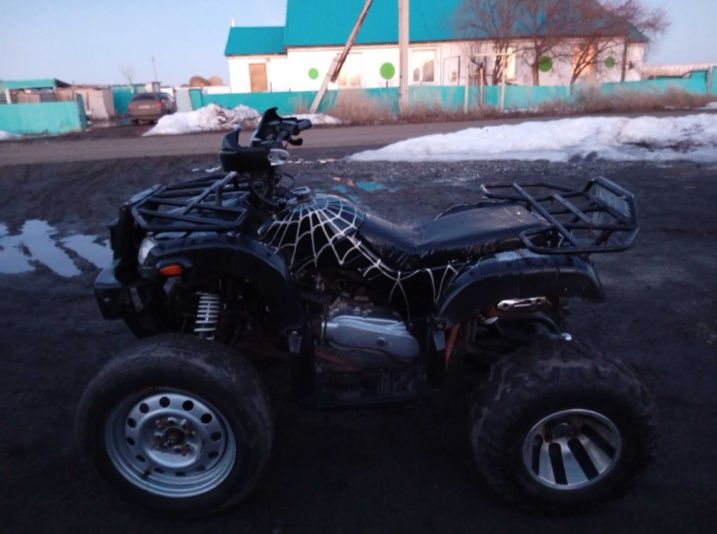Продам квадроцикл 200кубов срочно