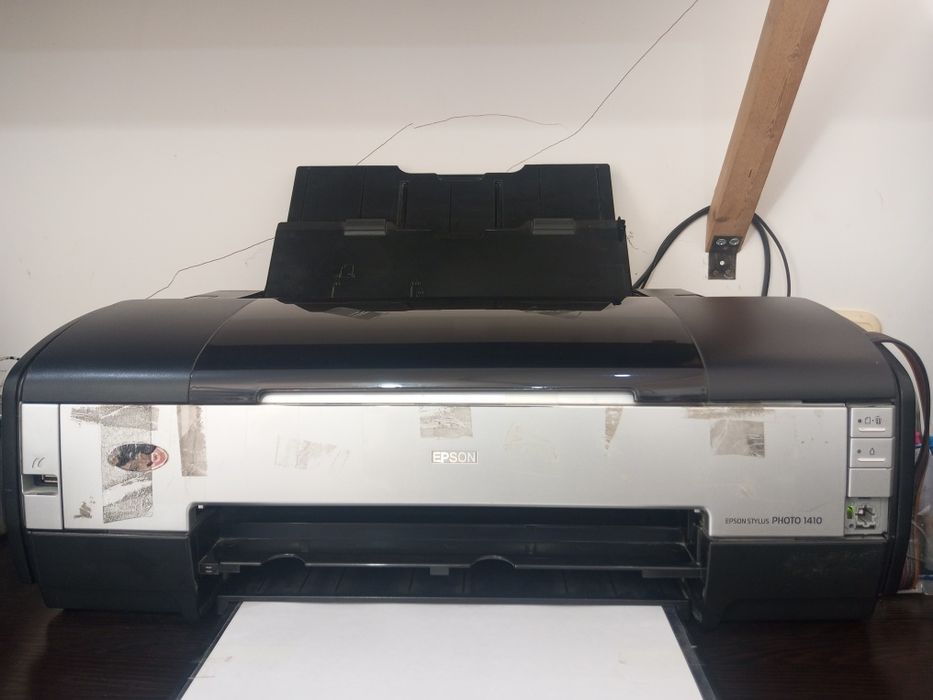 Цветной принтер Epson 1410