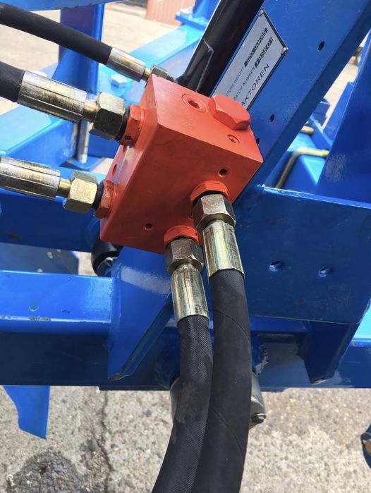 Cilindru distribuitor plug reversibil
