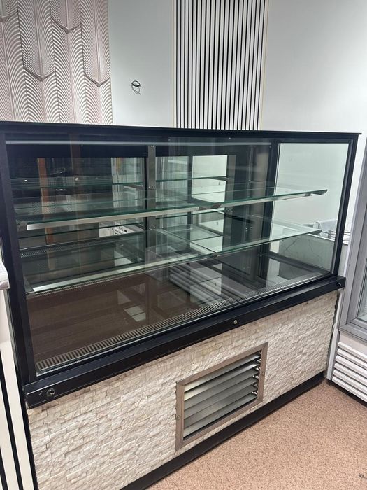 Витрины холодильник