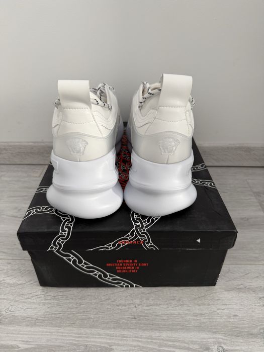 Versace Chain Reaction