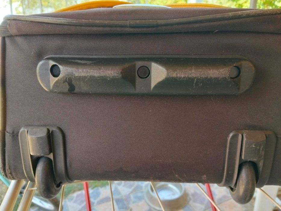 Troller copii Samsonite Sammies Gărgăriță, stare impecabilă, 50x38x20 cm: