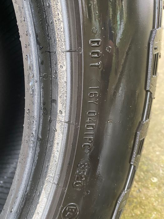 Продавам зимни гуми 235/55 17