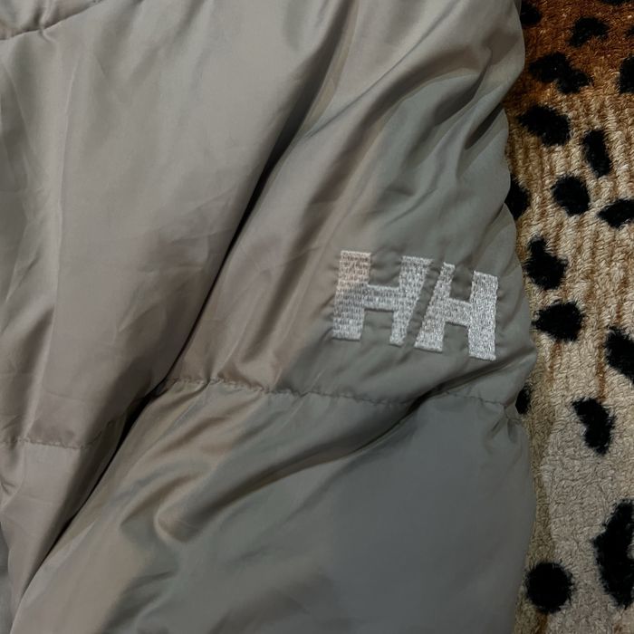 Оригинално сиво пухено яке Helly Hansen