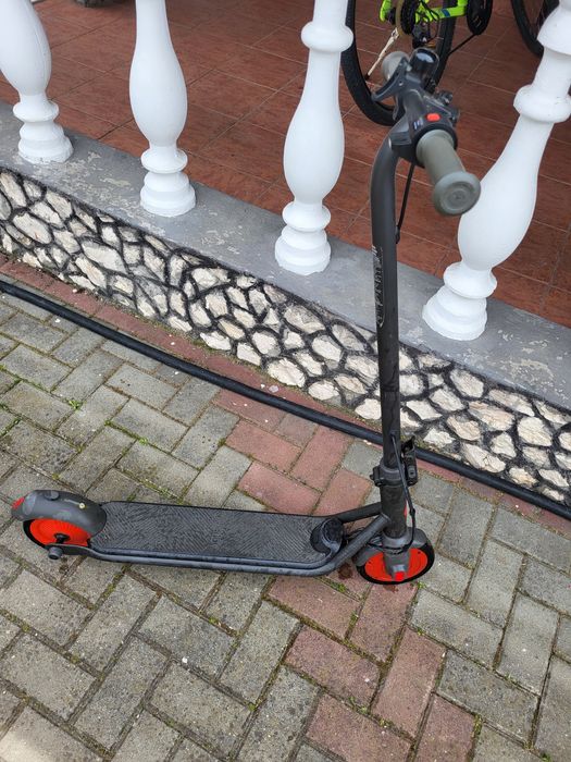 Vand trotineta electrică NINEBOT ekickScooter c2pro 7 inch negru-rosiu