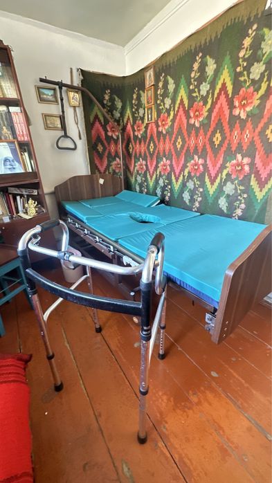 Медицинская Кровать механическая для лежачих больных