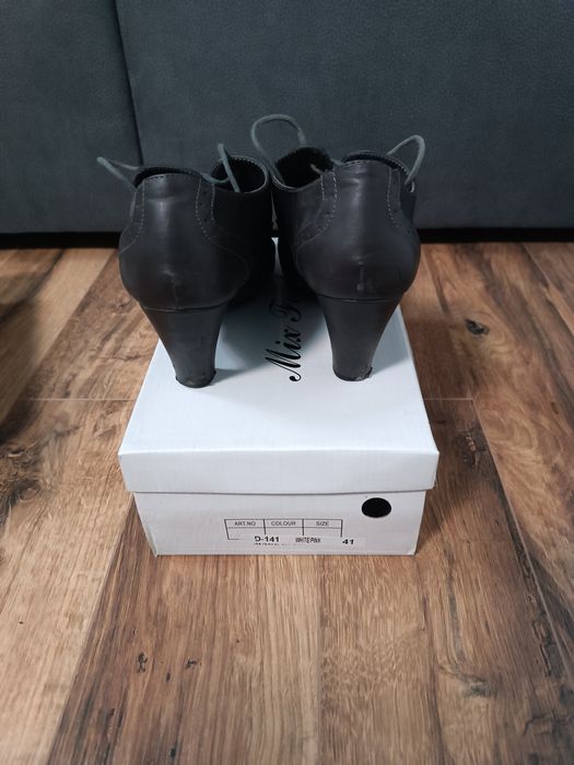 Дамски Обувки - размер 40